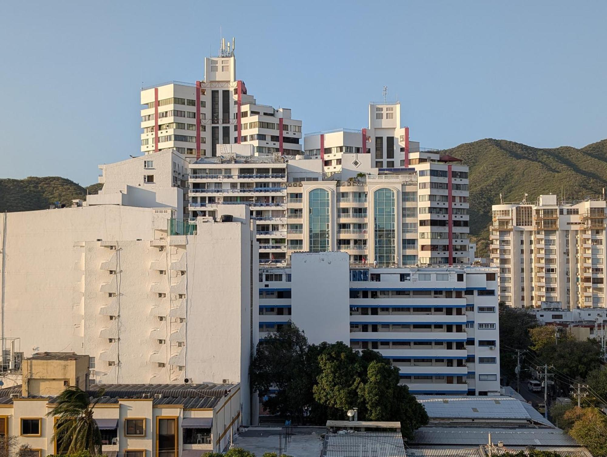 Edificio Macondo En El Rodadero Con Vista Al Mar, No Se Paga Manilla Apartment *