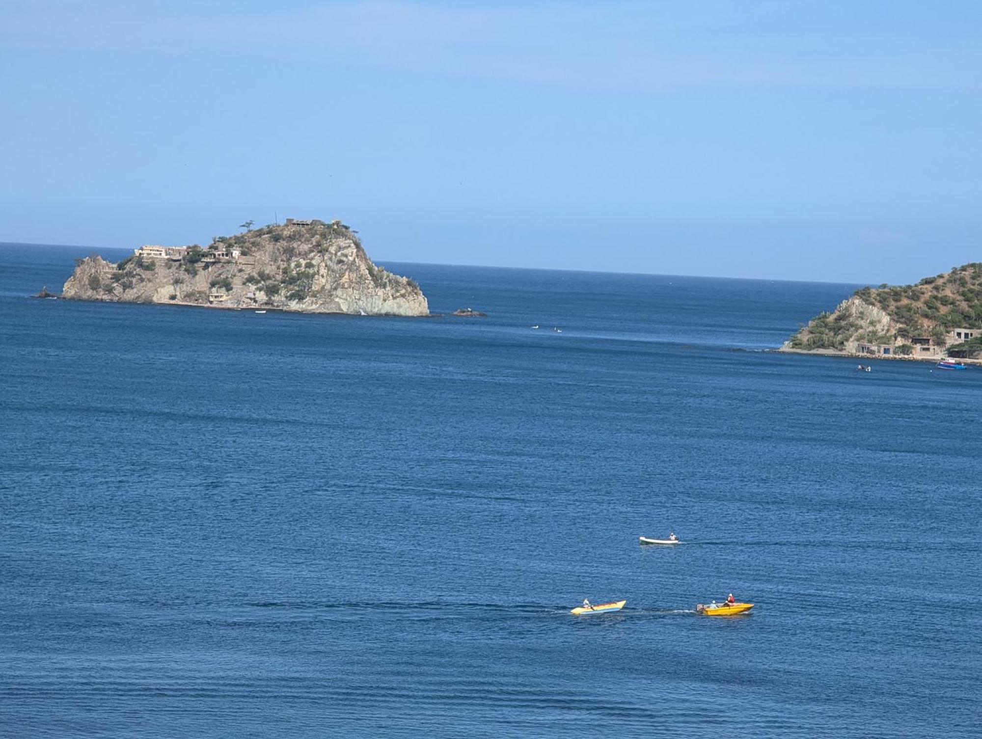 Edificio Macondo En El Rodadero Con Vista Al Mar, No Se Paga Manilla Apartamento